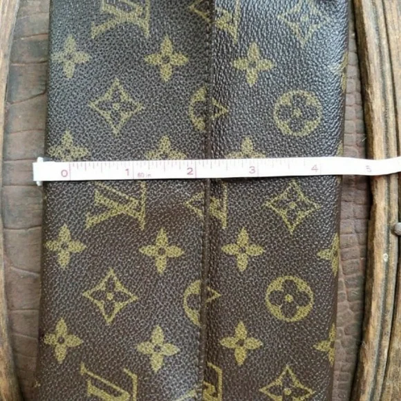 Louis Vuitton vintage Monogram Brown Wallet - Picture 7 of 9